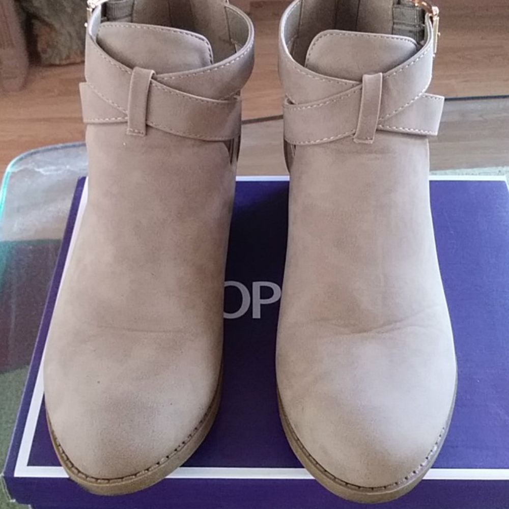 Top Moda Booties - Picture 2 of 5